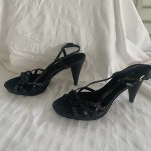 American Eagle Sandals Black & Silver Glitter with Bow Size 8